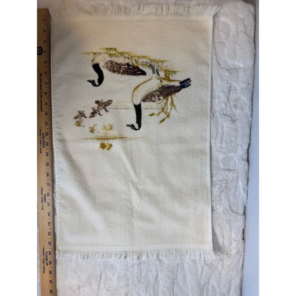 Vintage Stevens Canadian Geese Nature Hand Towel Fringe Cream Made in USA Cabin